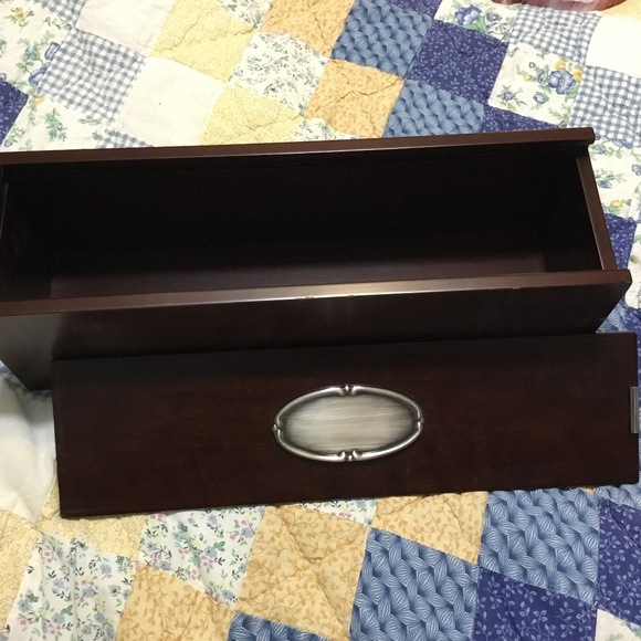 The Bombay Company Wine Bottle Gift Box - Picture 5 of 7